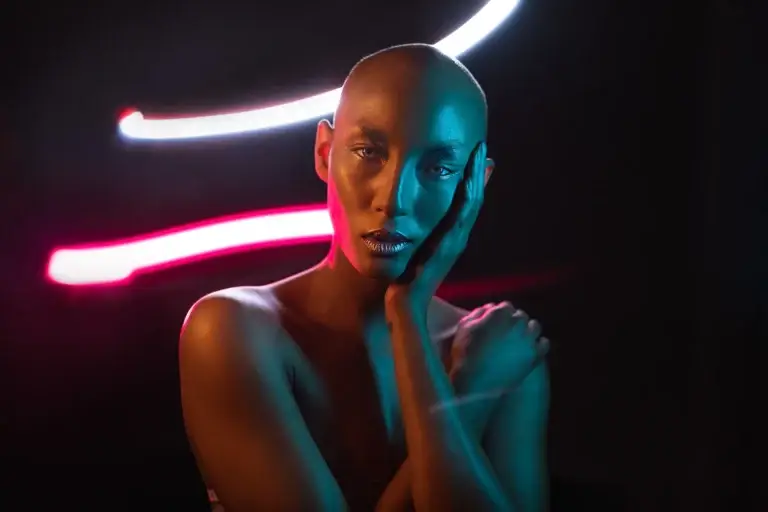 Model with light-painting streaks
