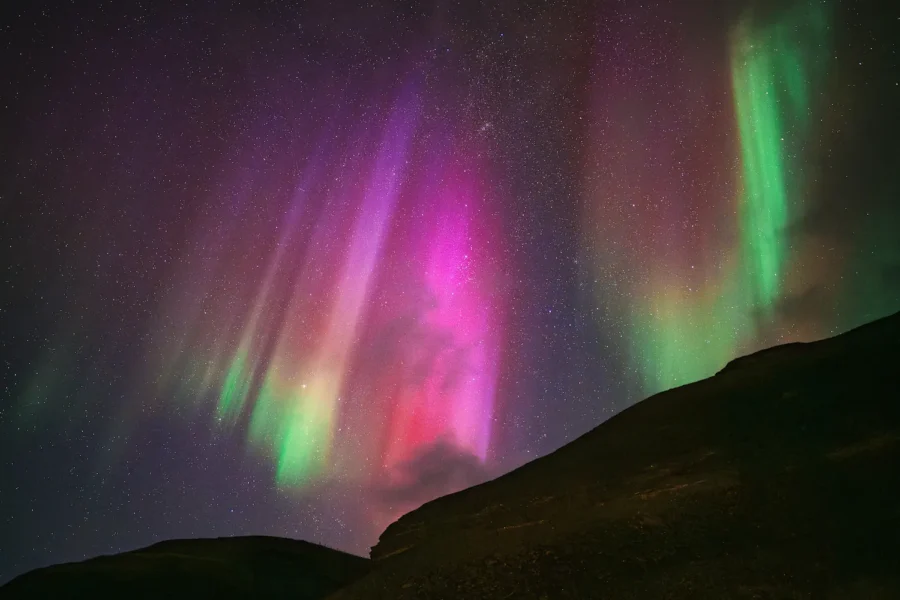 Tungulending Aurora Horizon Print – Limited Edition